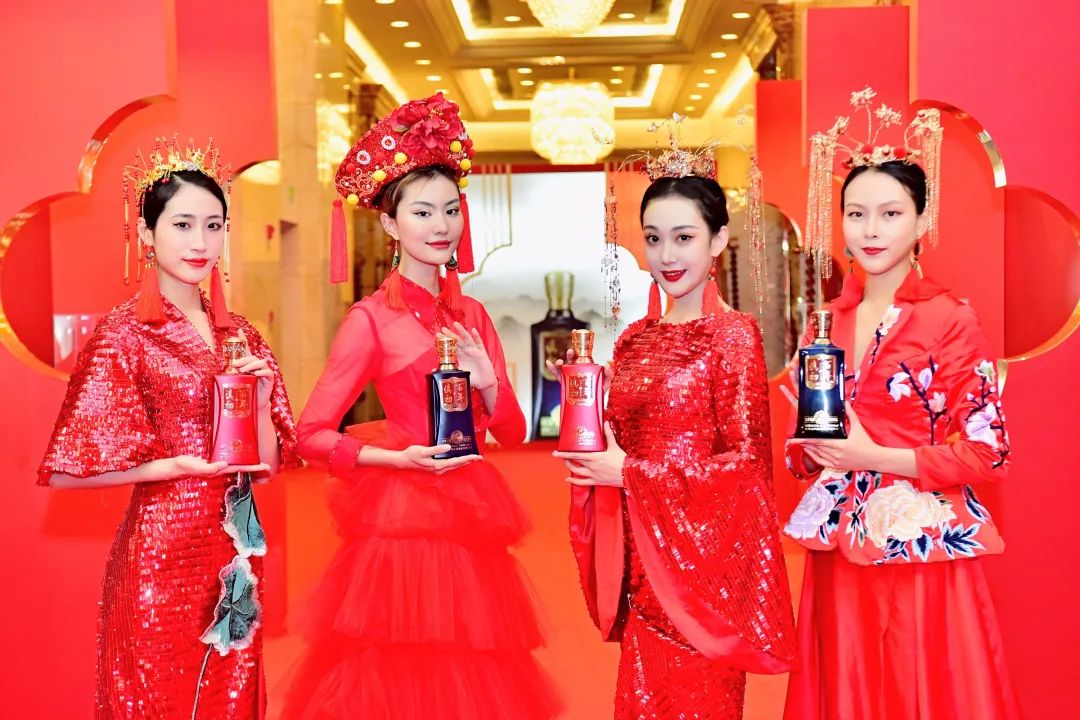 金沙古酒产品展示
