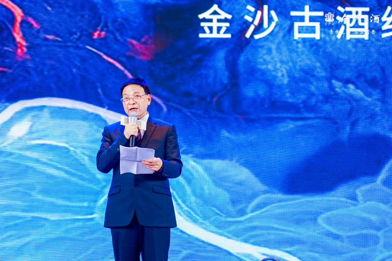 陕西省糖酒副食流通协会会长宣保国发表会议致辞