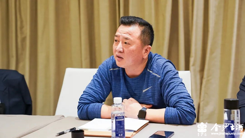 金沙古酒贵阳营销中心总经理王林会上发言