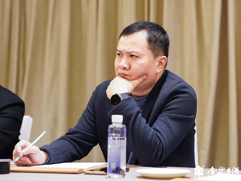 金沙古酒深圳营销中心总经理赵明会上发言